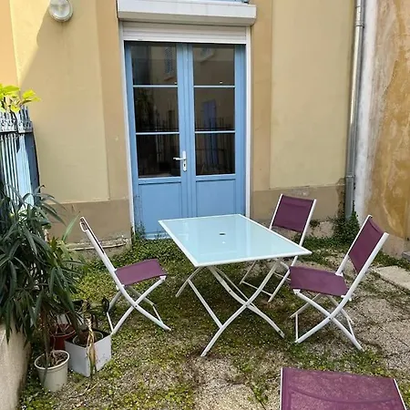 Maison Proche Du Chateau Versailles Exterior photo